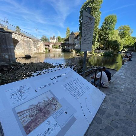 Les Pieds Dans L'Eau - Moret Centre Eksteriør bilde